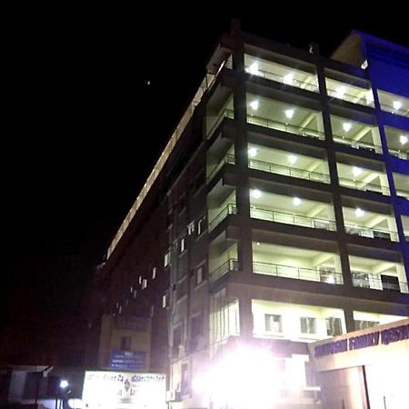 Hotel Santoshi Hometel Raichur Zewnętrze zdjęcie