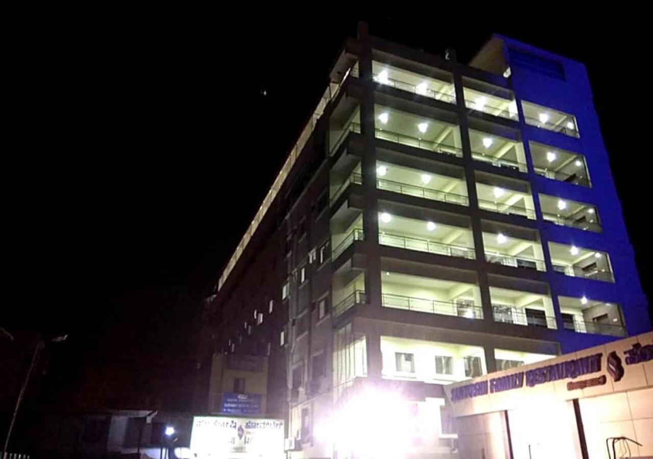 Hotel Santoshi Hometel Raichur Zewnętrze zdjęcie